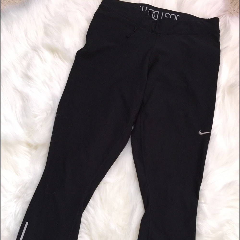 Authentic Nike Capri leggings